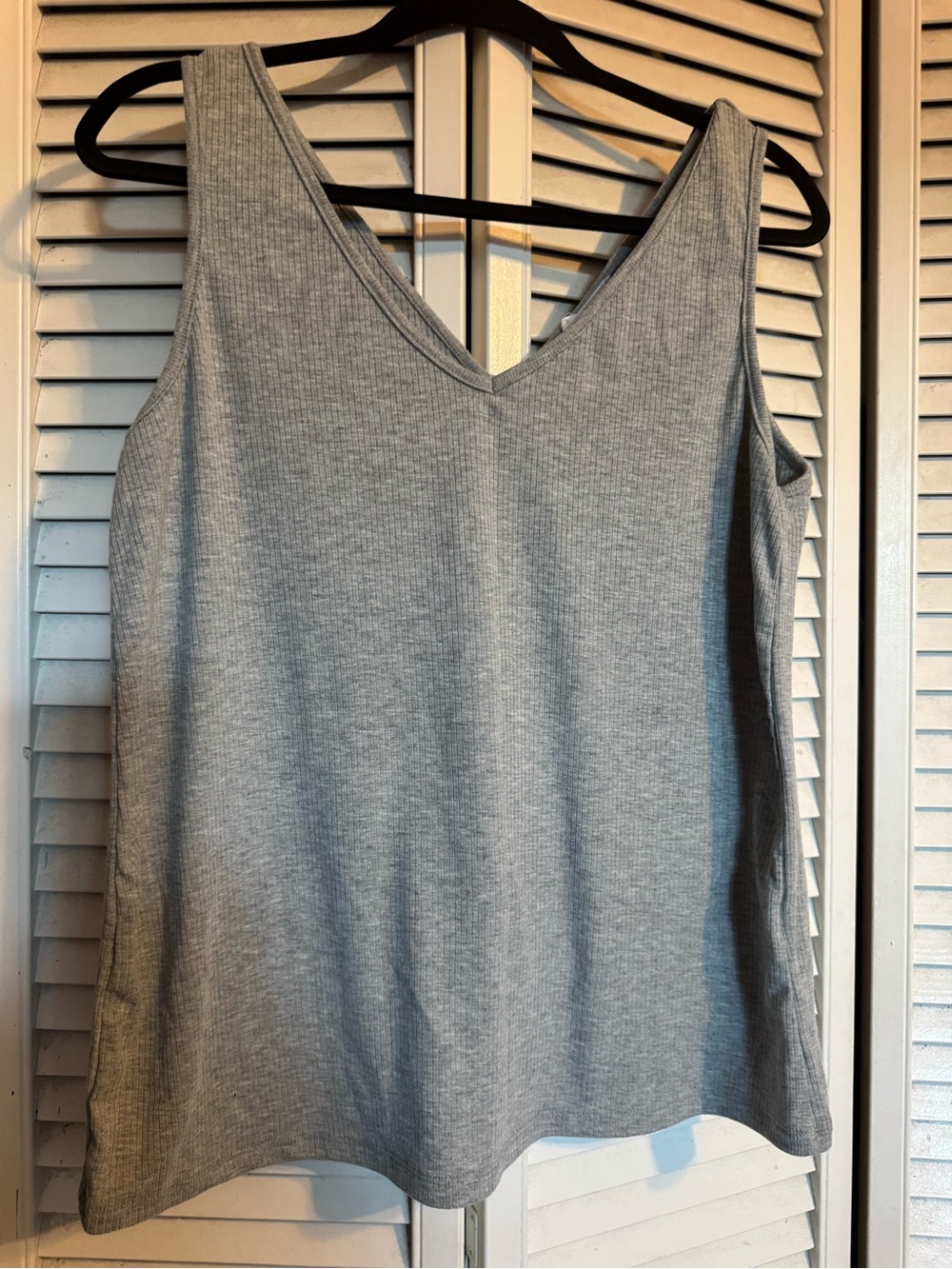 Carly Jean Los Angeles Ribbed V-Neck Tank Top in Light Gray